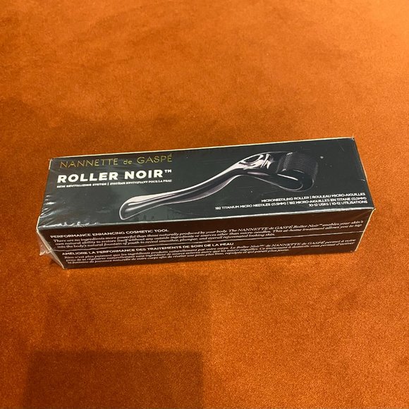 Nannette de Gaspe Roller Noir Skin Revitalizing System - Picture 5 of 5